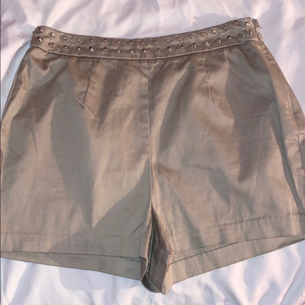 Khaki high waisted shorts